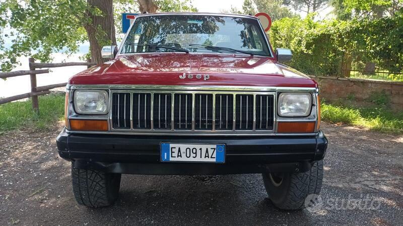 Usato 1992 Jeep Cherokee 4.0 Benzin 185 CV (13.000 €)
