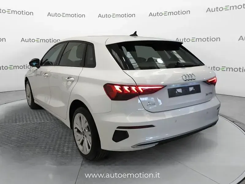 Usata Audi A3 Sportback Advanced 110 CV (80 kW) 2021 Bianco Utilitaria