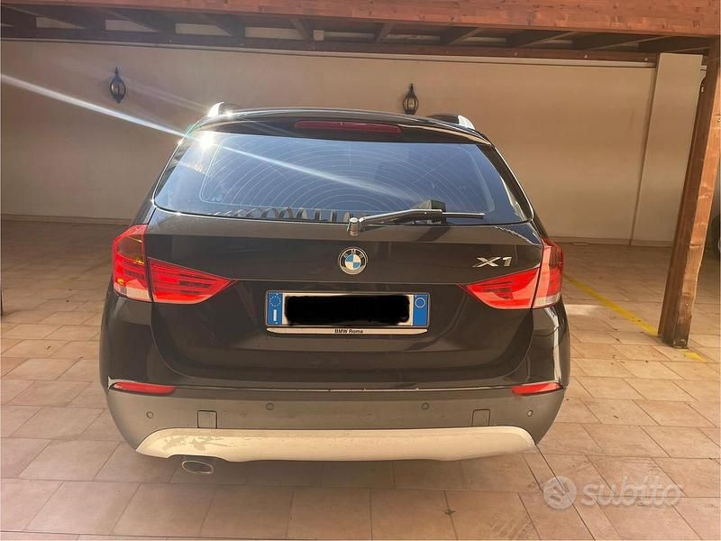 Usata BMW X1 143 CV (105 kW) 2010 Nero SUV