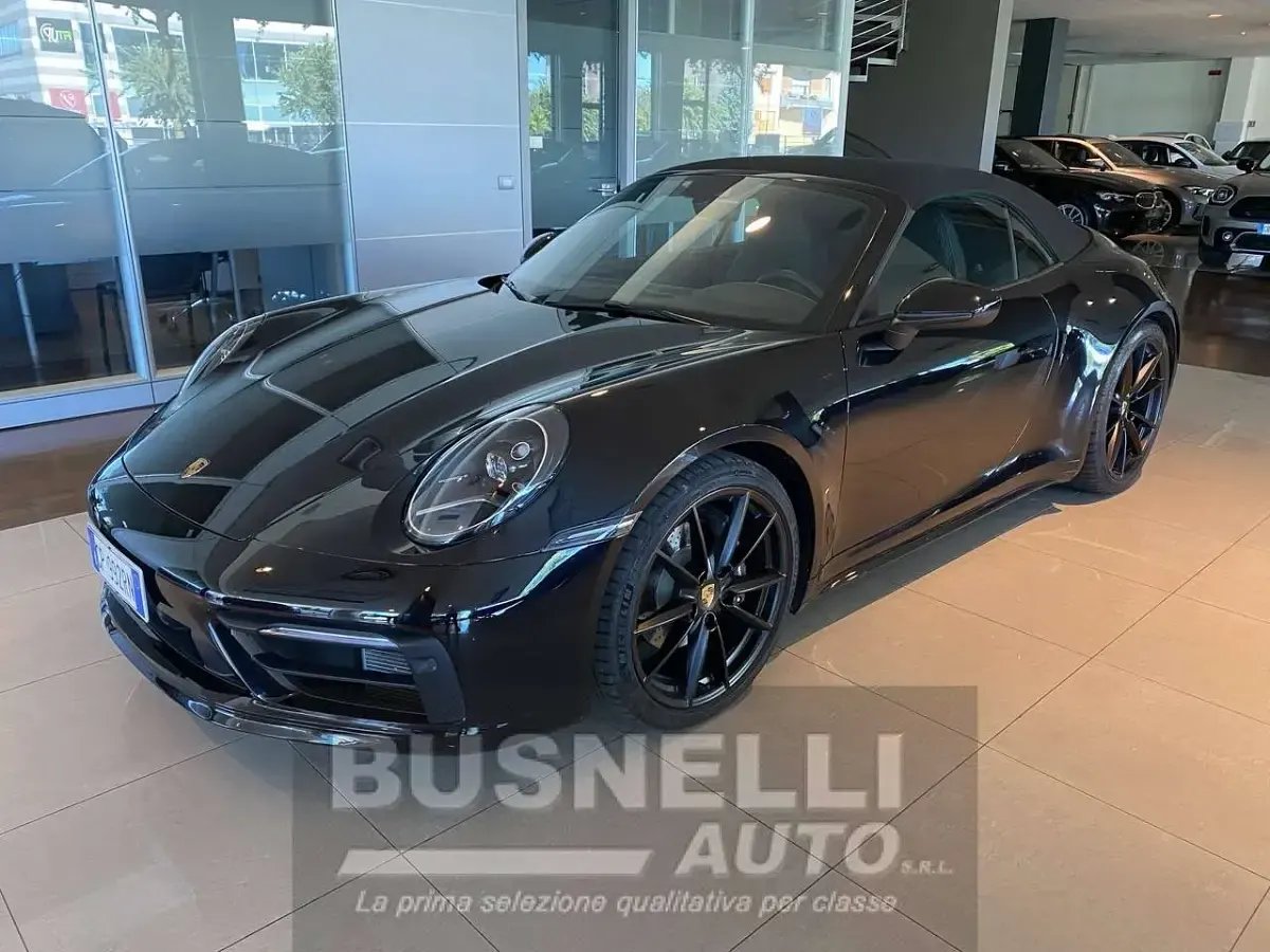 Usata Porsche 911 Carrera 4 Cabriolet Sport 385 CV (283 kW) 2023 Nero jet Cabrio