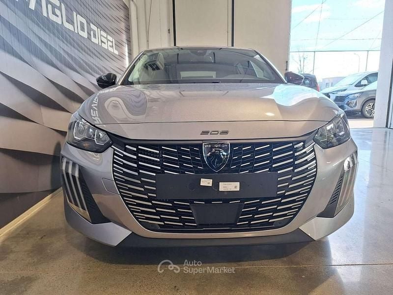 Usata Peugeot 208 Allure 136 CV (100 kW) 2024 Grigio artense Utilitaria