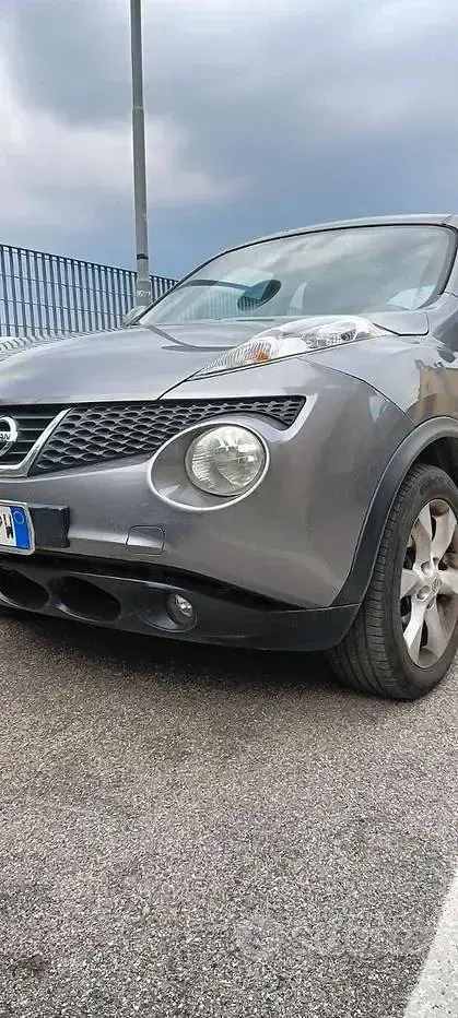 Usata Nissan Juke 110 CV (80 kW) 2013 Grigio SUV