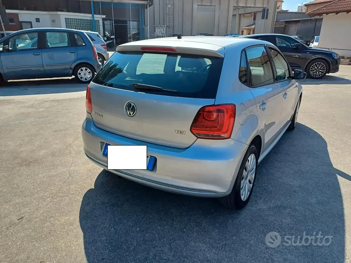 Usata VW Polo Comfortline 75 CV (55 kW) 2010 Grigio Utilitaria