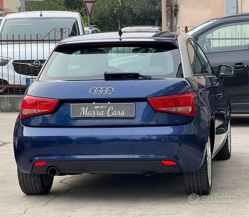 Usata Audi A1 116 CV (85 kW) 2010 Blu Utilitaria
