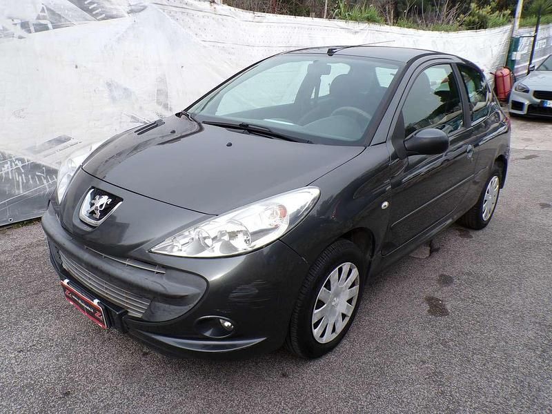 Begagnad Peugeot 206 60 HK (44 kW) 2012 Grå Sedan