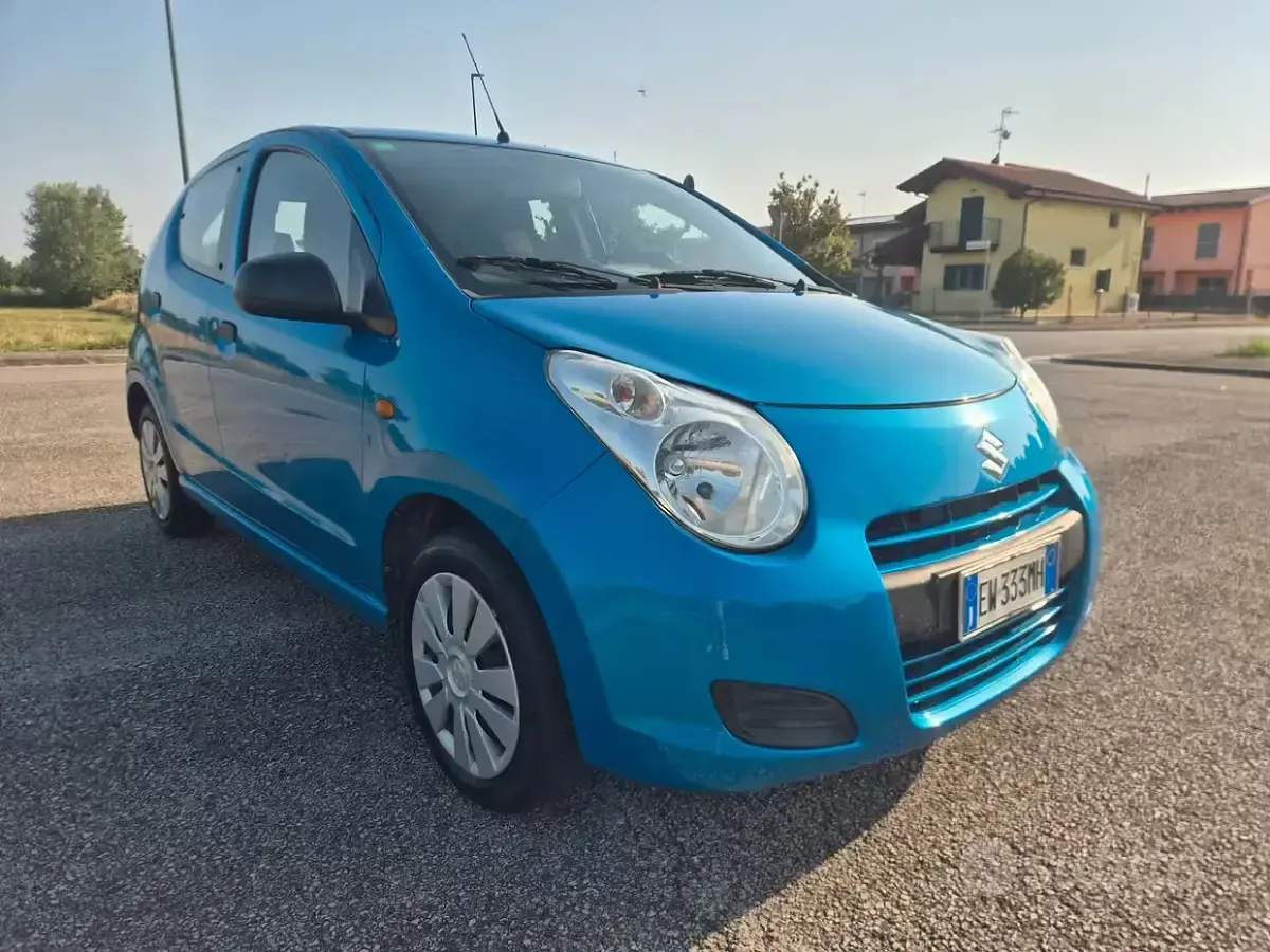 Usata Suzuki Alto GL 68 CV (50 kW) 2014 Bluazzurro Utilitaria
