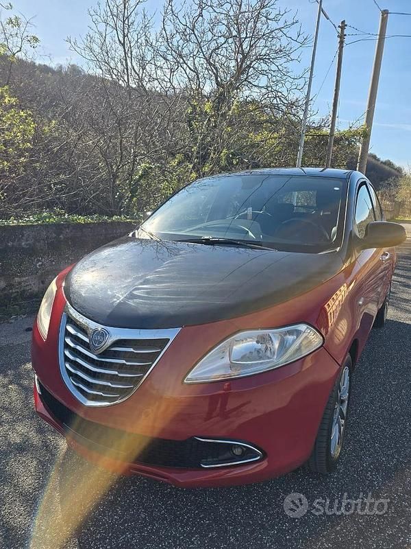 Usata Lancia Ypsilon 2013 Rosso Utilitaria