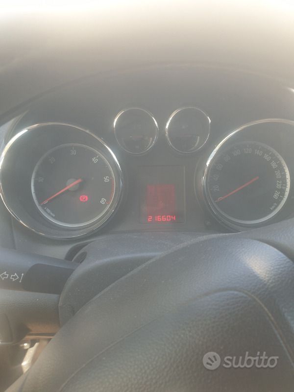 Usata Opel Astra 125 CV (91 kW) 2011 Grigio Station wagon