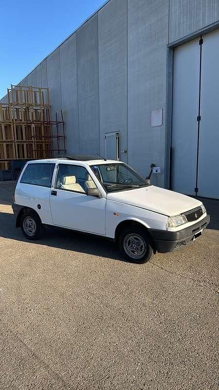 Usata Lancia Ypsilon 50 CV (36 kW) 1993 Bianco Utilitaria