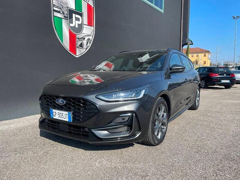 Usata Ford Focus ST-Line 125 CV (91 kW) 2023 Grigio Station wagon