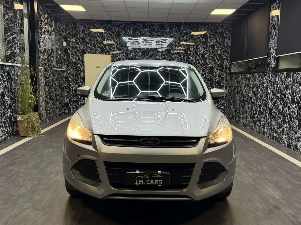 Begagnad Ford Kuga Titanium 140 HK (102 kW) 2014 Silver SUV