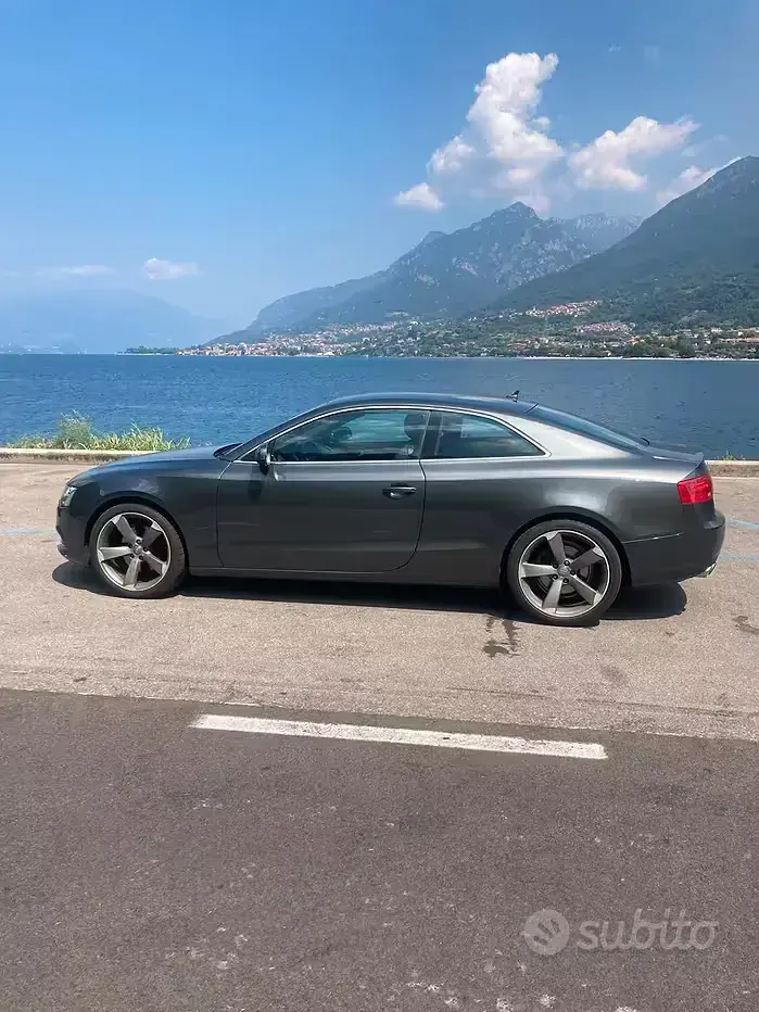Usata Audi A5 177 CV (130 kW) 2014 Grigio Coupé