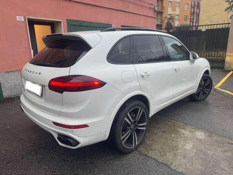 Usata Porsche Cayenne Platinum Edition 250 CV (183 kW) 2017 Bianco SUV