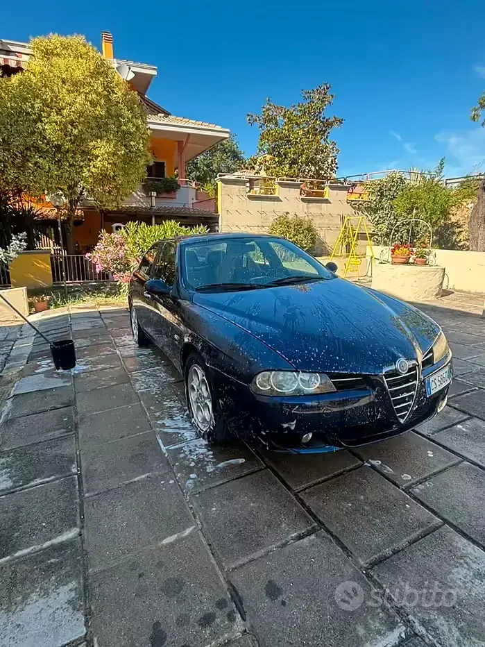 Usata Alfa Romeo 156 140 CV (102 kW) 2004 Bluazzurro Berlina