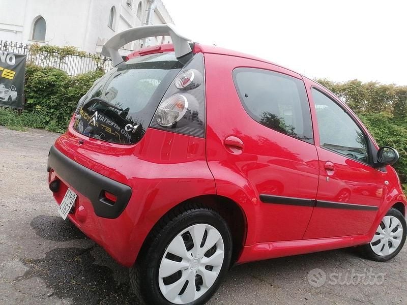 Usata Citroën C1 68 CV (50 kW) 2011 Rosso Utilitaria