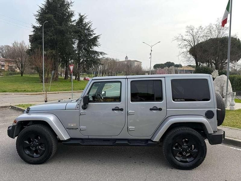 Usata Jeep Wrangler Unlimited Sahara 200 CV (147 kW) 2013 Grigio SUV