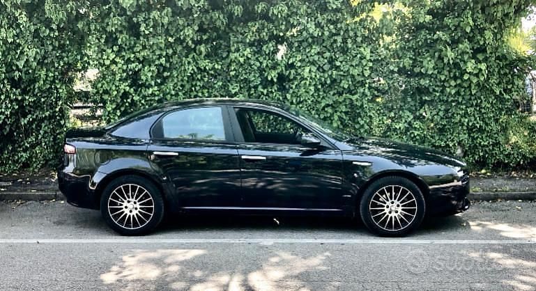 Usata Alfa Romeo 159 Progression 120 CV (88 kW) 2007 Nero Berlina