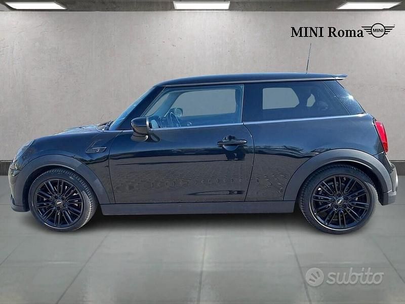 Usata Mini Cooper S 178 CV (130 kW) 2023 Midnight black ii Utilitaria