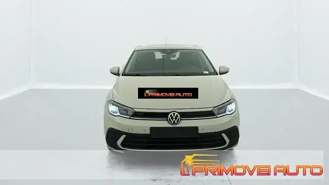 Usata VW Polo 80 CV (58 kW) 2021 Grigio scuro Utilitaria