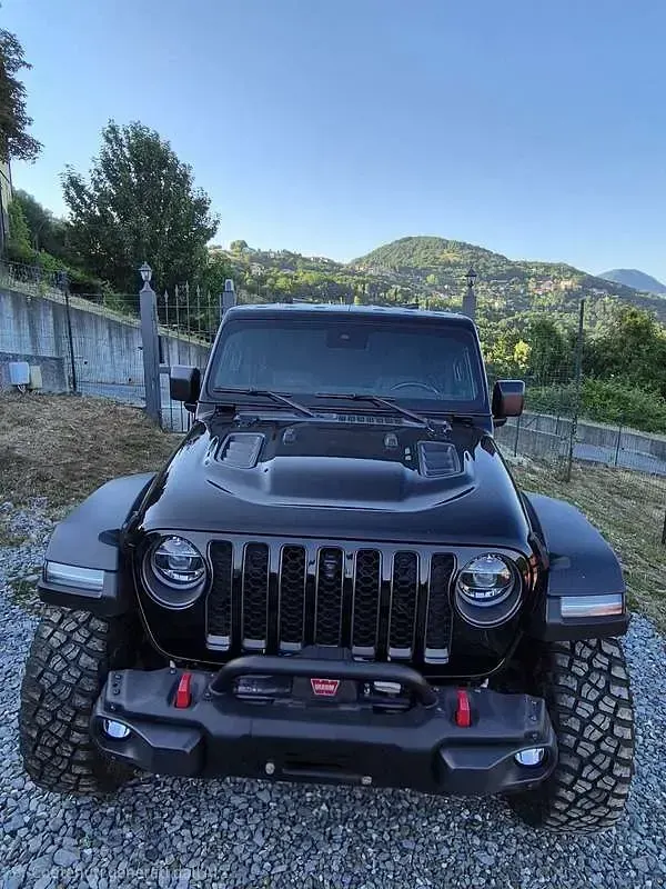 Usata Jeep Wrangler 286 CV (210 kW) 2021 Nero SUV