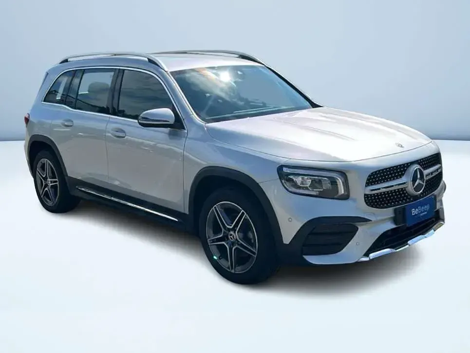 Usata Mercedes GLB180 Premium 116 CV (85 kW) 2023 Argento SUV