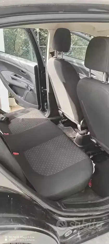 Usata Fiat Grande Punto Active 65 CV (47 kW) 2007 Nero Utilitaria