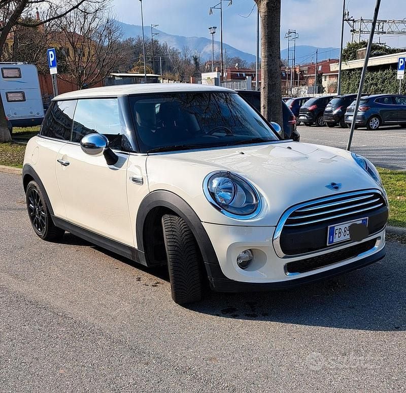 Usata Mini ONE 102 CV (75 kW) 2015 Bianco Utilitaria