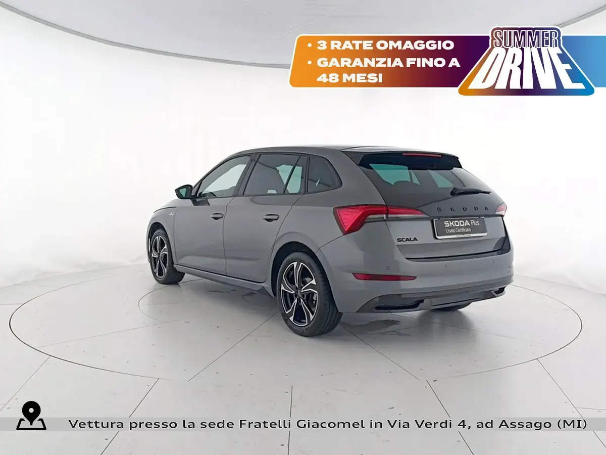 Usata Skoda Scala Monte Carlo 110 CV (80 kW) 2023 5x grigio graphite metallizzato Utilitaria
