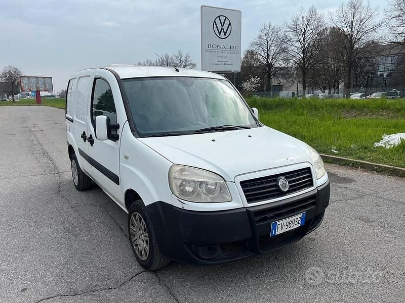 Usata Fiat Doblò 103 CV (75 kW) 2009 Bianco Monovolume