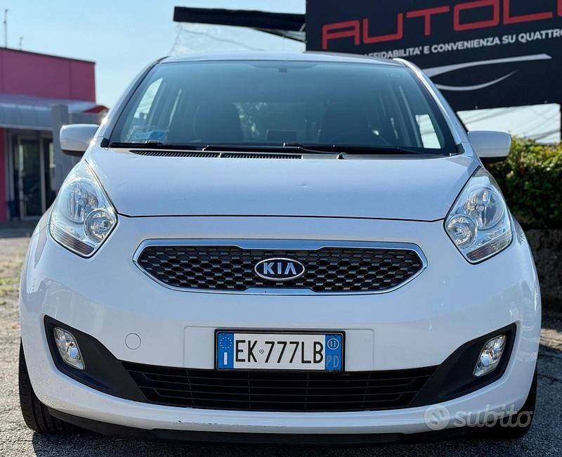 Usata Kia Venga LX 77 CV (56 kW) 2011 Bianco Utilitaria