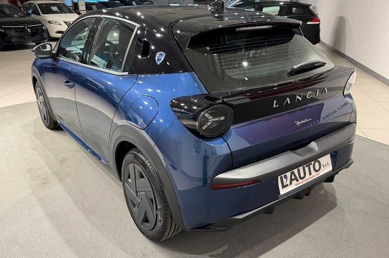 Usata Lancia Ypsilon 101 CV (74 kW) 2024 Verde Utilitaria