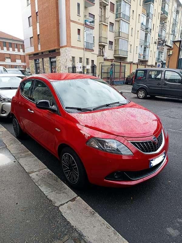 Usata Lancia Ypsilon Gold 69 CV (50 kW) 2021 Utilitaria