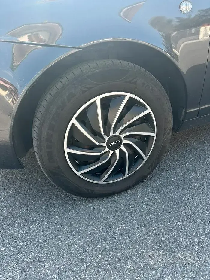 Usata Lancia Ypsilon 69 CV (50 kW) 2004 Nero Utilitaria
