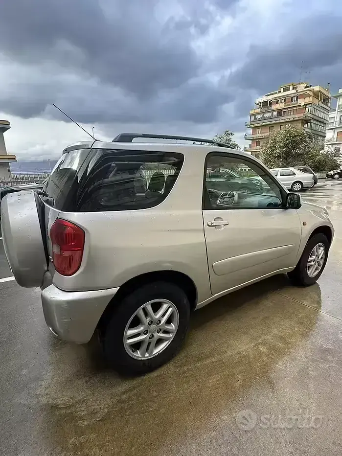 Usado Toyota RAV4 116 CV (85 kW) 2003 SUV