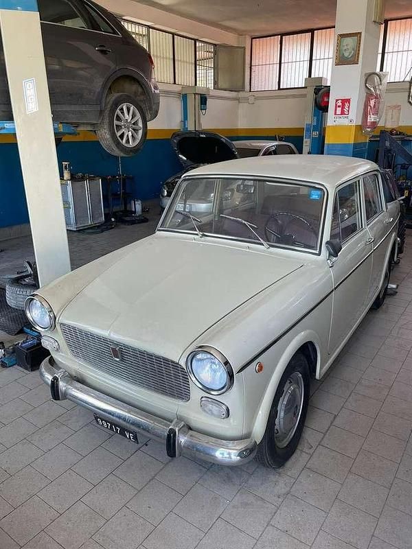 Usata Fiat 1100 54 CV (39 kW) 1965 Beige Berlina