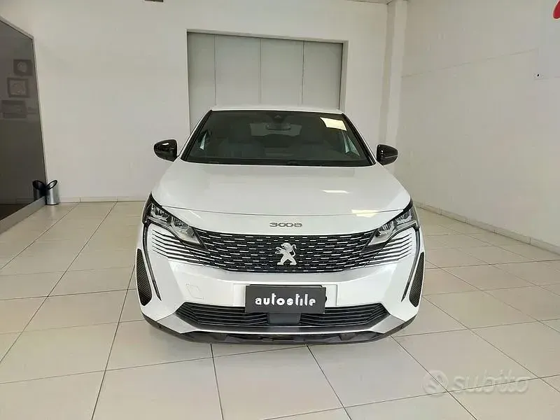Usata Peugeot 3008 Allure 131 CV (96 kW) 2023 Bianco SUV