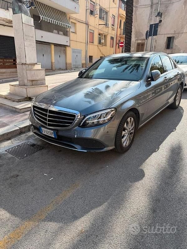 Usata Mercedes C220 194 CV (142 kW) 2018 Grigio Berlina