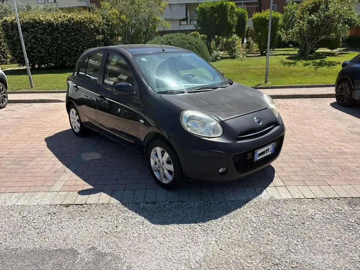 Usata Nissan Micra Visia 80 CV (58 kW) 2011 Nero Utilitaria