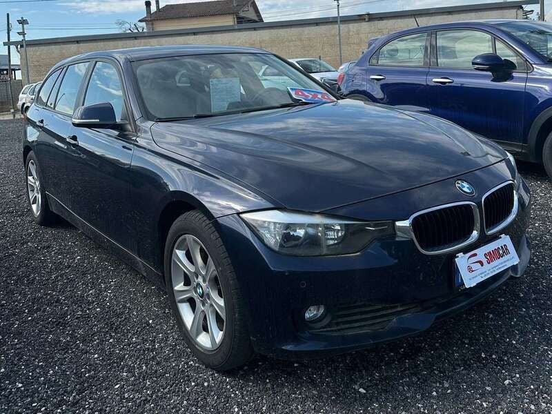 Usata BMW 320 Luxury Line 184 CV (135 kW) 2014 Blu/azzurro Station wagon