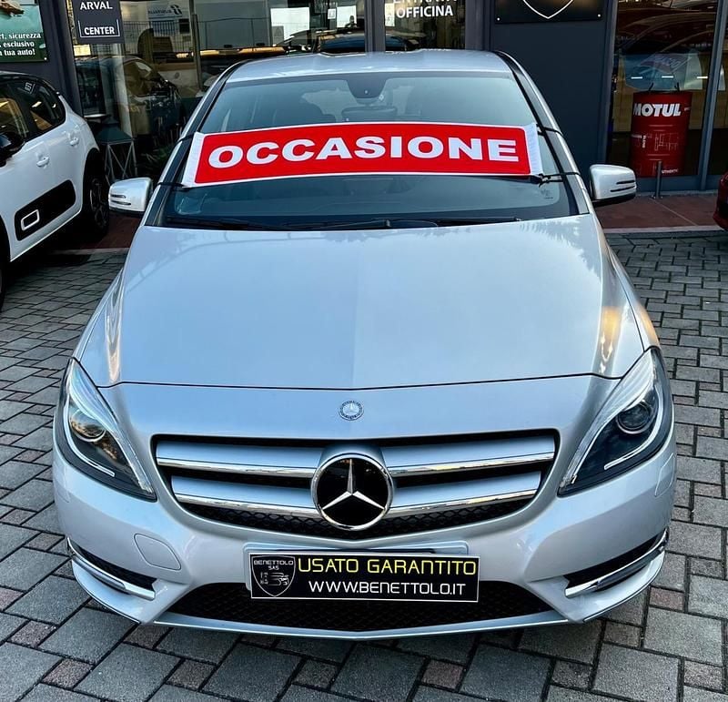 Usata Mercedes B180 Executive 110 CV (80 kW) 2014 Grigio Monovolume