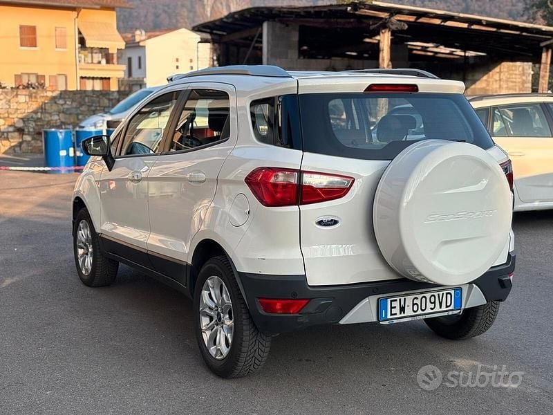 Usado Ford Ecosport 90 CV (66 kW) 2014 Blanco SUV