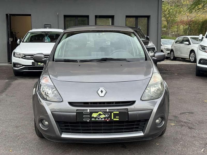 Usata Renault Clio II Luxe 75 CV (55 kW) 2009 Grigio Berlina