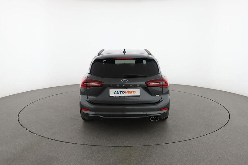 Usado Ford Focus ST-Line X 125 HP (91 kW) 2022 Cinzento Carrinha