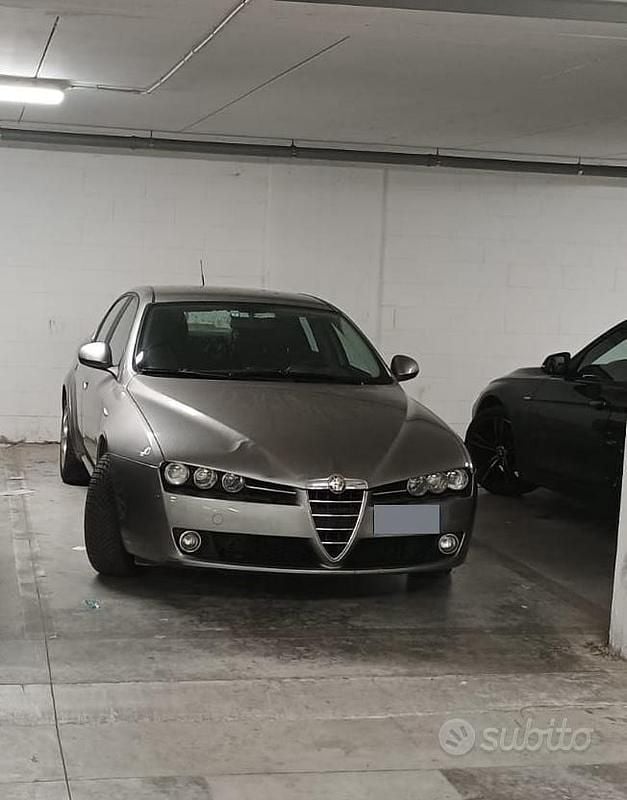 Usata Alfa Romeo 159 140 CV (102 kW) 2007 Grigio Berlina