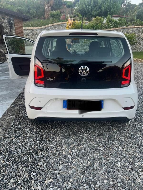 Usata 2019 VW up! Due volumi | 11.000 € (Buon prezzo) - Immagine 1/4