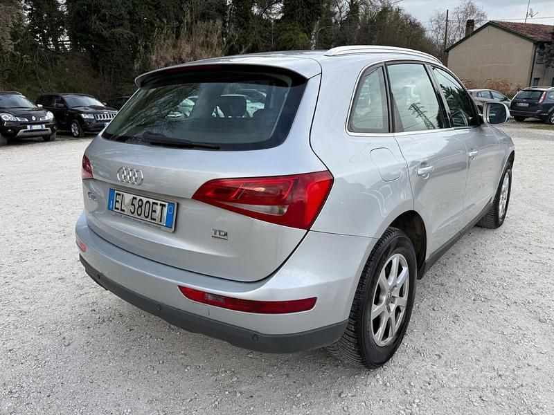 Usata Audi Q5 170 CV (125 kW) 2011 Grigio SUV