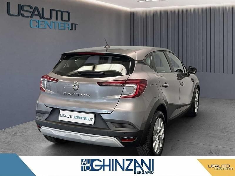 Usata Renault Captur Business 101 CV (74 kW) 2022 Grigio SUV