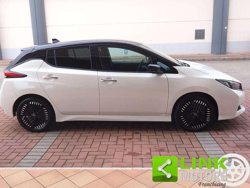 Usata Nissan Leaf N-Connecta 89 kW (122 CV) 2024 Bianco Utilitaria