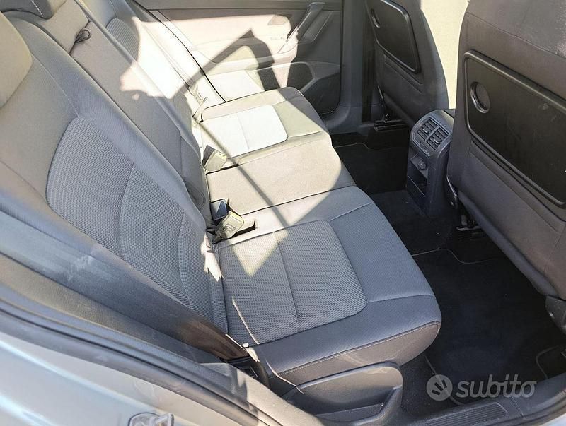 Usata VW Golf Sportsvan 125 CV (91 kW) 2015 Grigio Monovolume