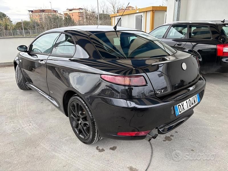 Usata Alfa Romeo GT Distinctive 150 CV (110 kW) 2009 Nero Coupé